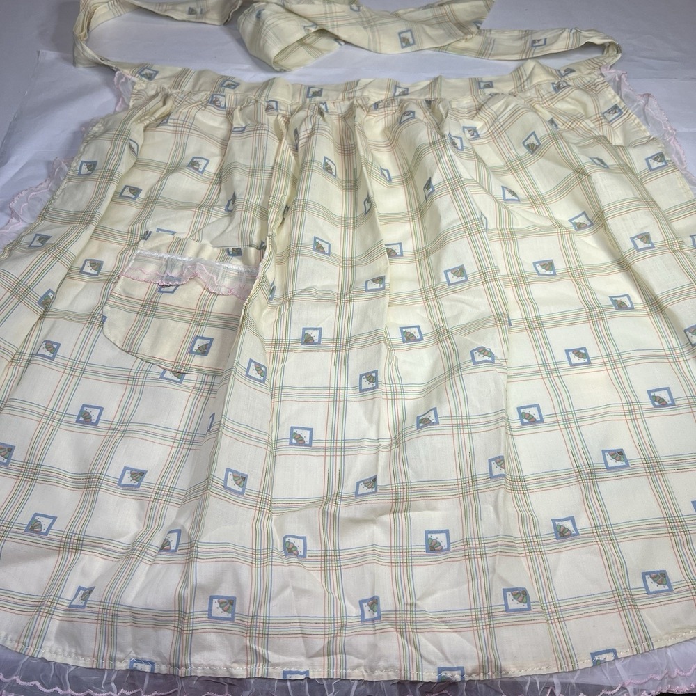 Vintage Handmade Half‎ Apron W/ Pockets Cottagecore Country Cute Yellow 1980's